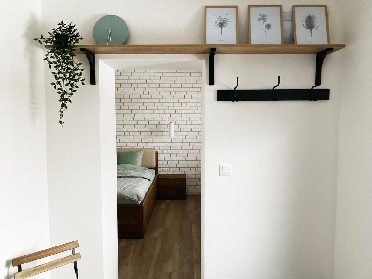 Apartmány Elli Mýto pod Ďumbierom Exterior foto
